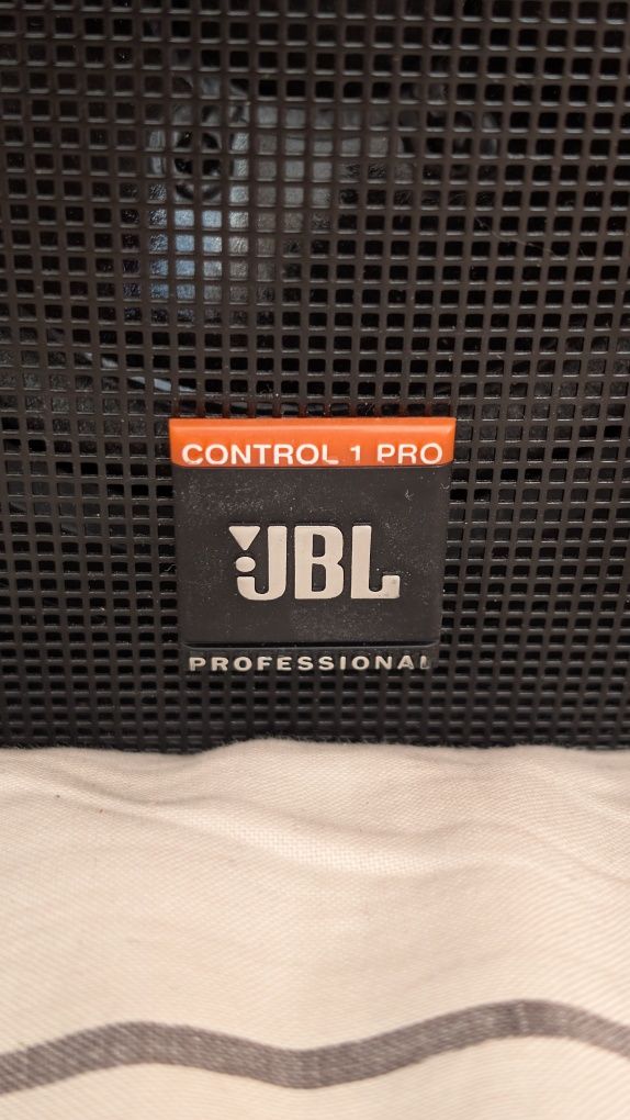 Тонколони JBL Control