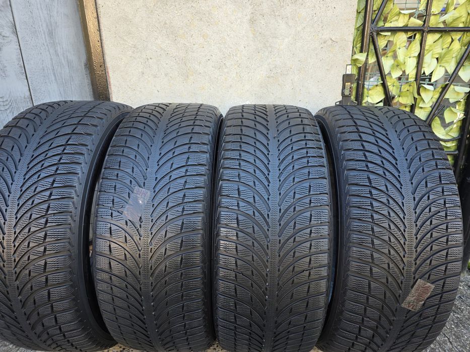 Vând patru anvelope de iarna michelin 255 45 20 dot 2422