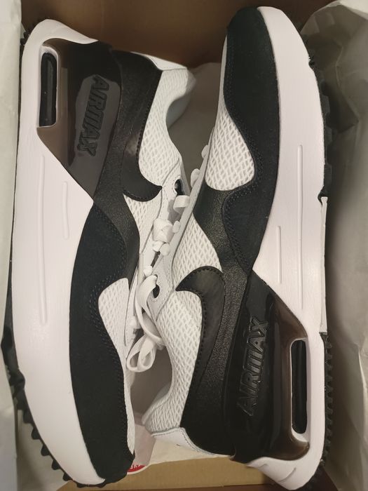 Vând adidași Nike Air Max SYSTM