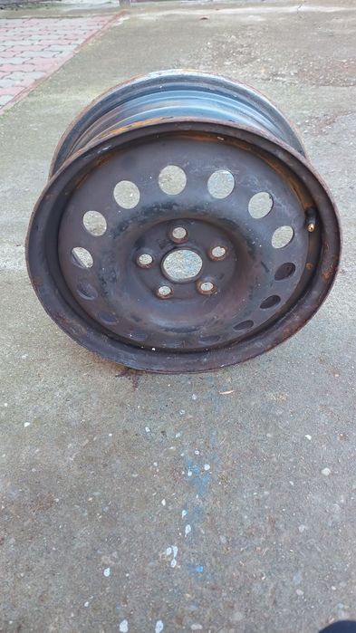 Vând 4 jante 5×112  pe 16 gama vag de tabla