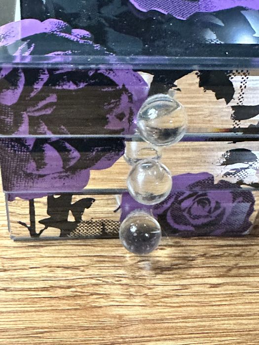 Оригинална английска кутия за бижута с три чекмеджета . Стъкло и кадиф