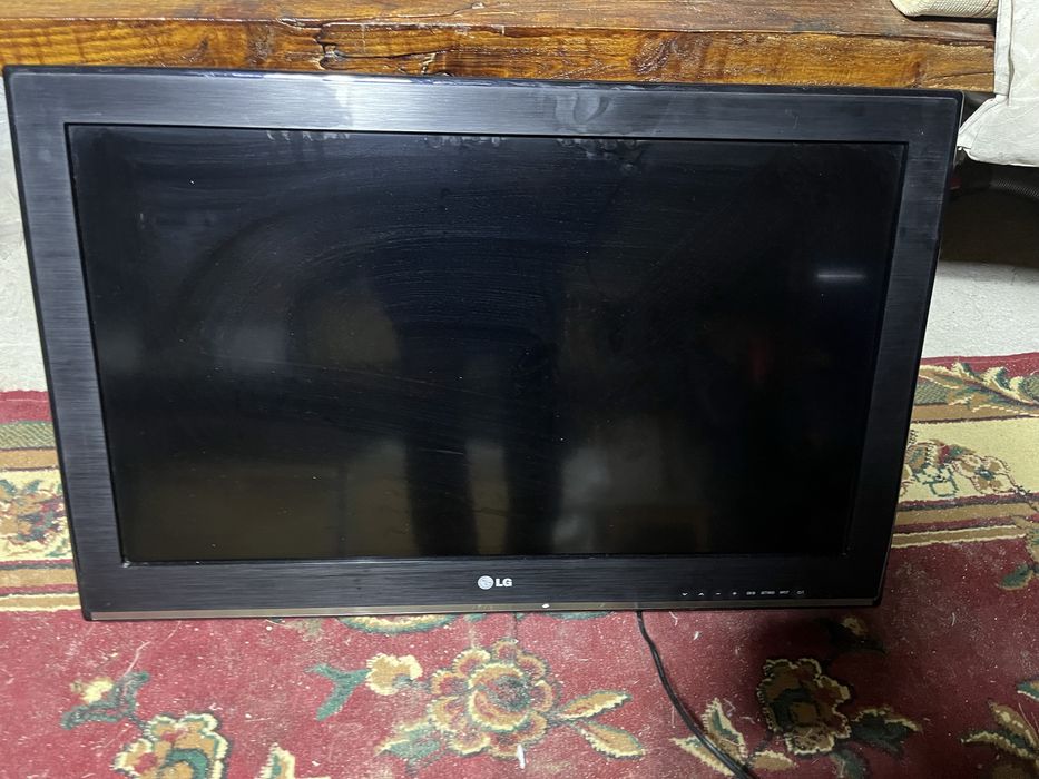Продам телевизор