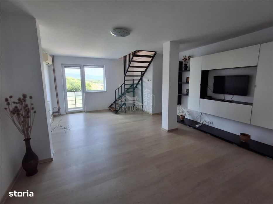 Apartament 3 camere si terasa zona Tilisca