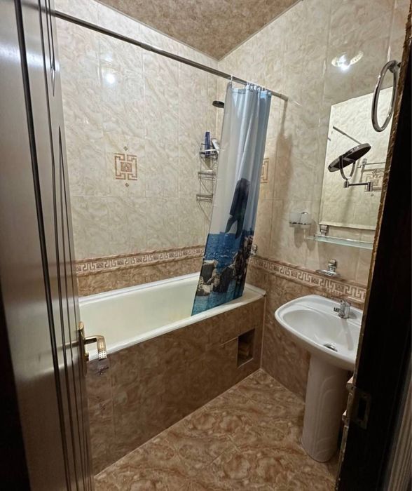 Квартира сотилади 3 хонаКоракамиш 2/5 Ало Туйхона