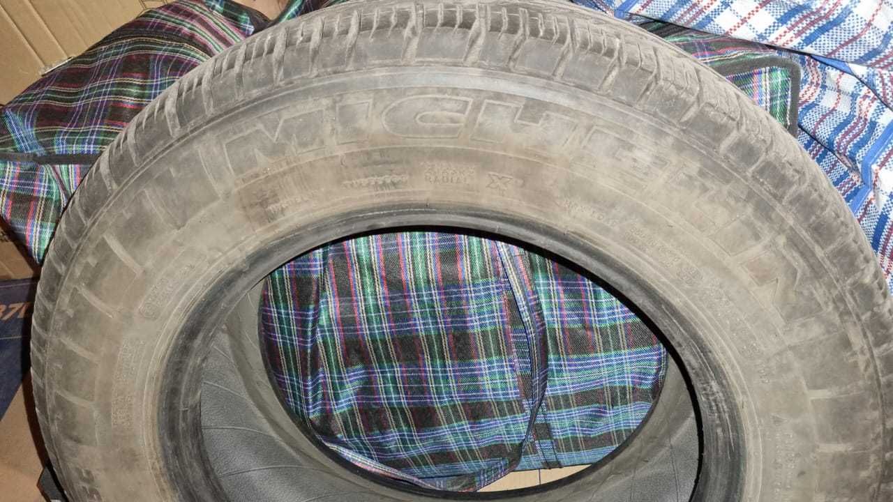 Комплект резины 205/65/R15 (c) Michelin