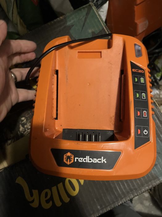 Incarcator Redback 40volti