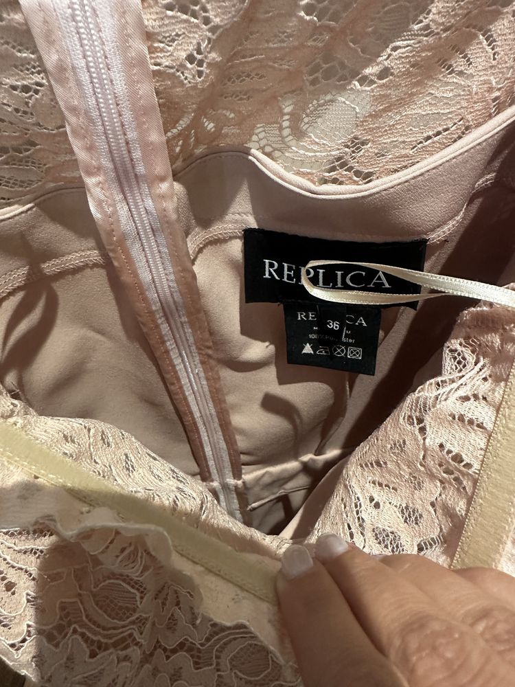 Продавам нова рокля Zara, гащеризон марка Replica