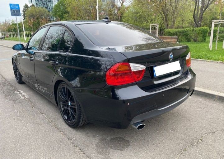 BMW  / E90 /  Pachet M  / Navi  /  Trapa