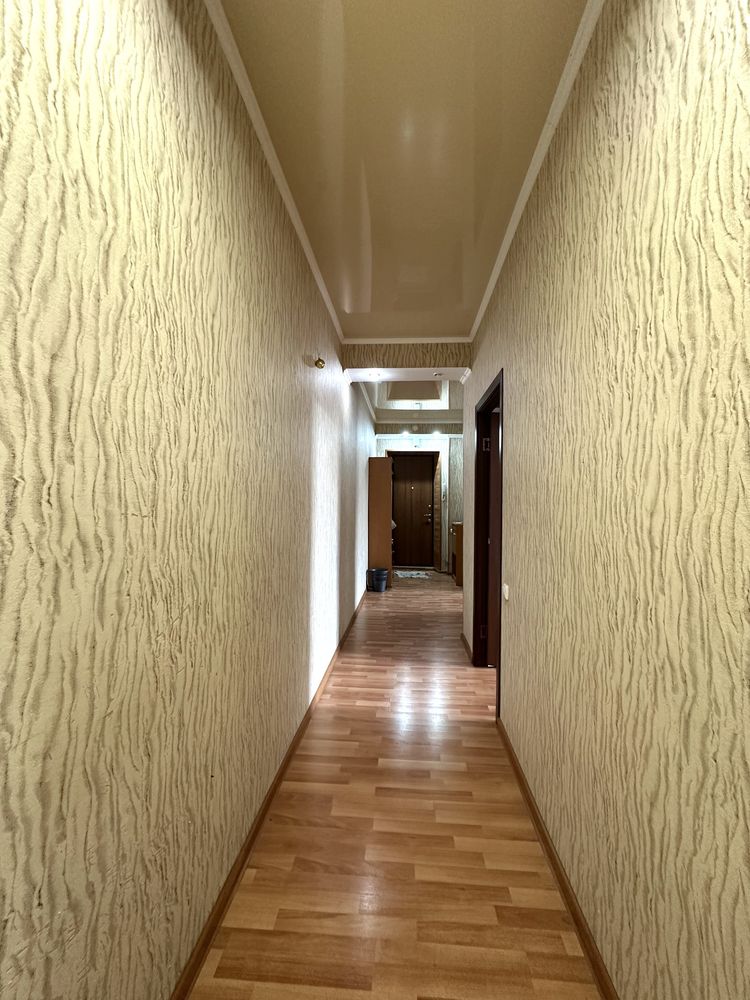 3х-комнатная, Назарбаева,54, 3/4 этаж, «Сталинка»