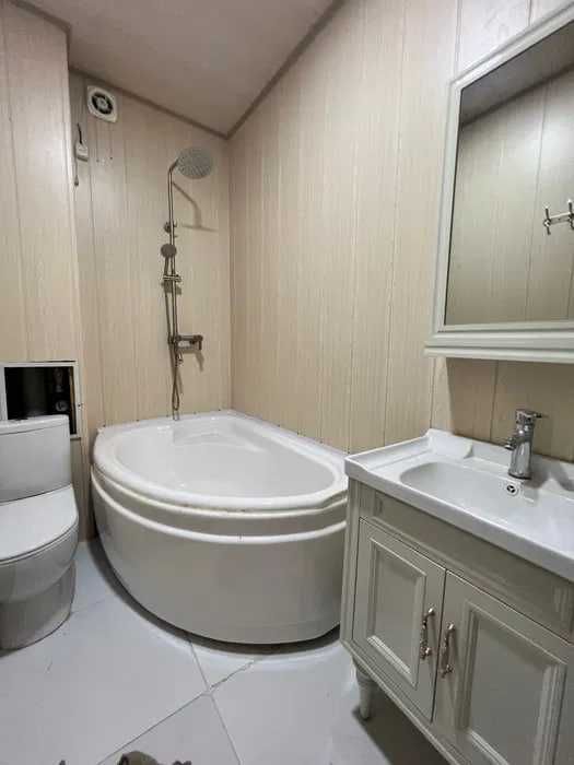 Срочно продается квартира 2/2/4 в Олмос махалле 60ка.м 60000$