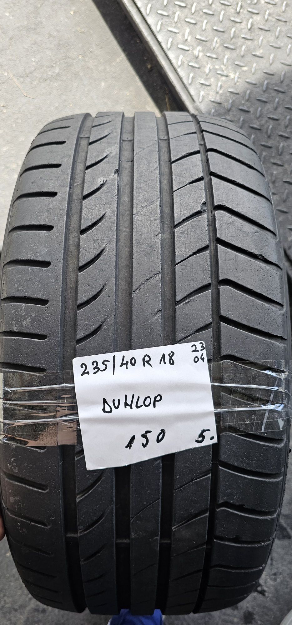 235 40 R 18 Dunlop vară o buc