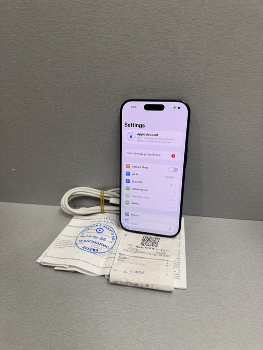 Продавам iPhone 16 PRO 28 цикъла