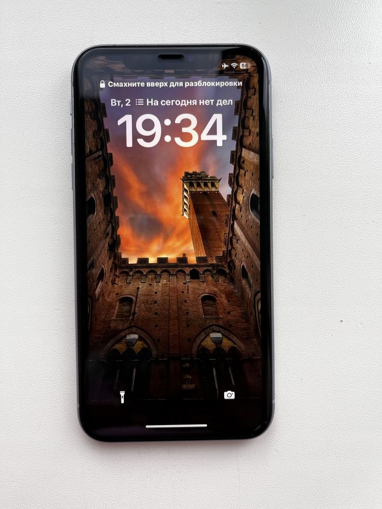 Продам смартфон Apple iPhone 11