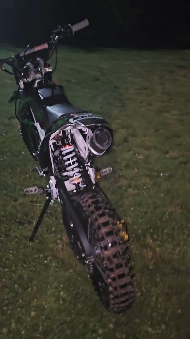 Vând Kxd 125cc aproape nou