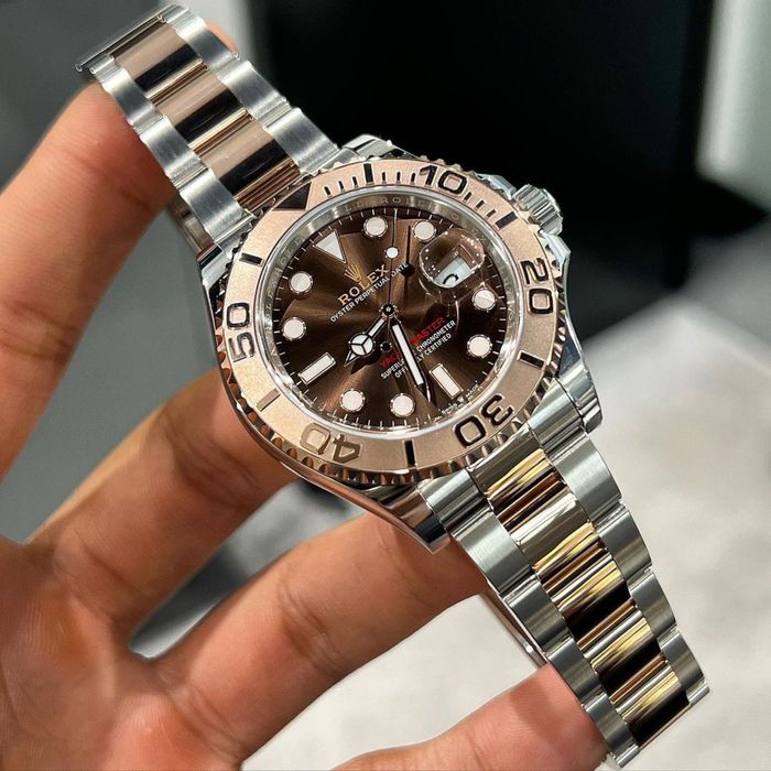 rolex yacht - master chocolate dial