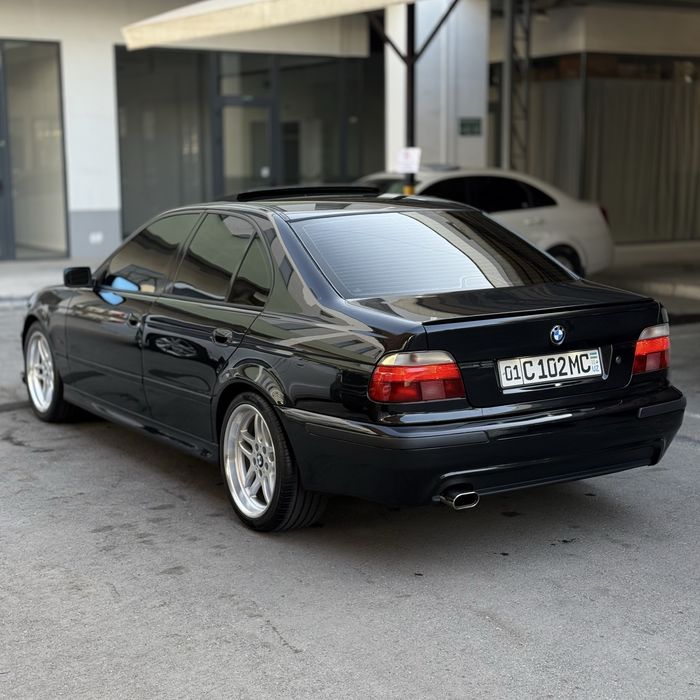 Bmw e39 ( питёрка ) 1998 идеал састияна