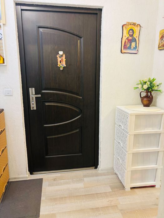 ПРОДАВА СЕ апартамент след основен ремонт!