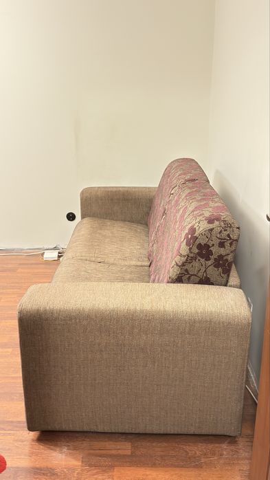 Canapea 3 locuri cu extensie solidǎ pentru uz zilnic +  2 fotolii