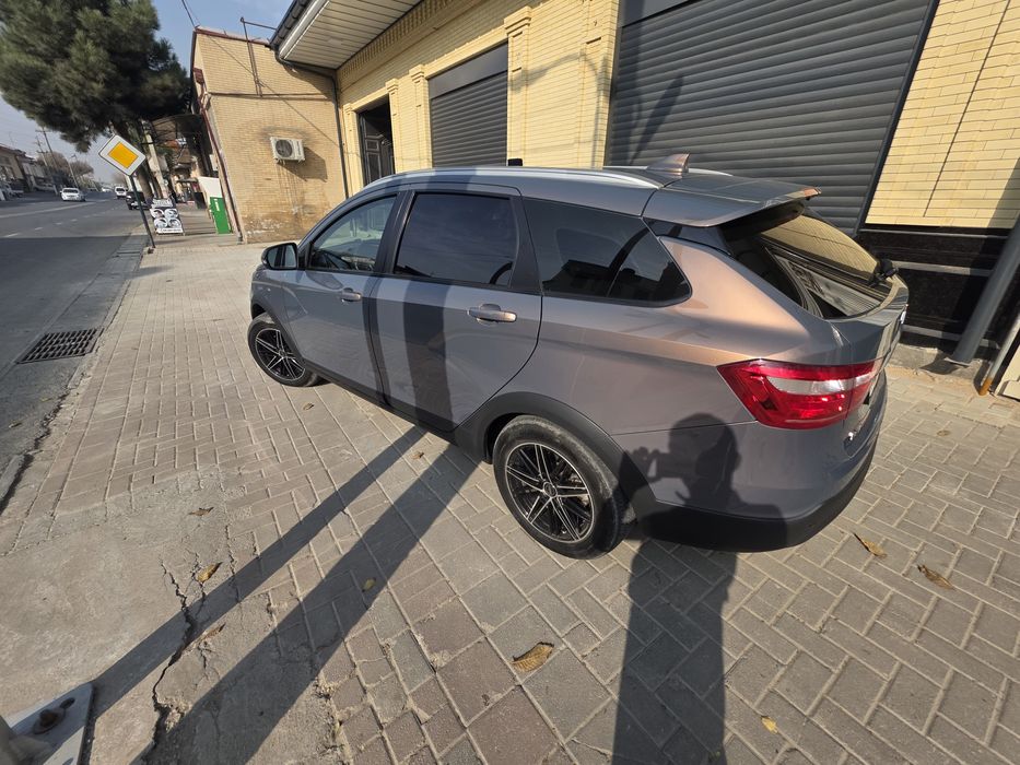 Lada Vesta sw cross