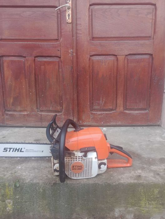 Vând drujba Stihl