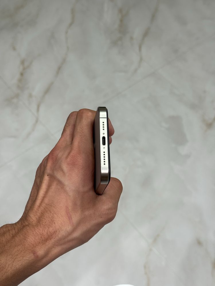 iPhone 15 Pro Max 256/88% ideal natural titan