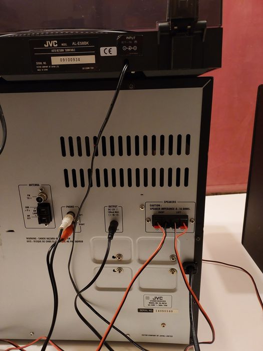 Linie audio JVC CA-ME38.Tape,CD,Pick-up,Tuner,Boxe.Perfect funcțional
