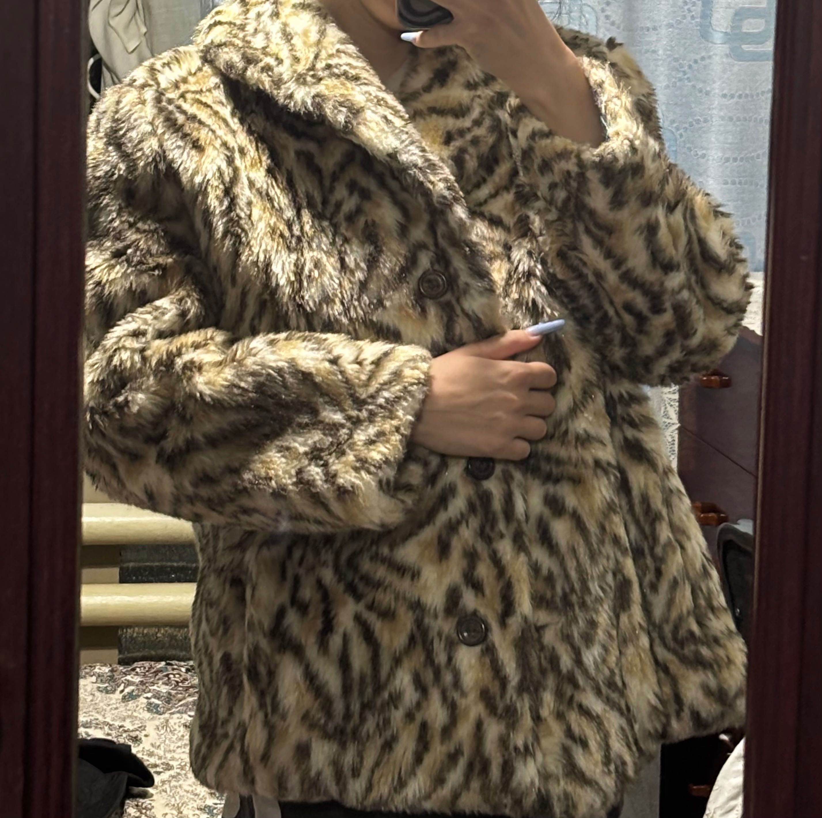 Шуба женская леопард