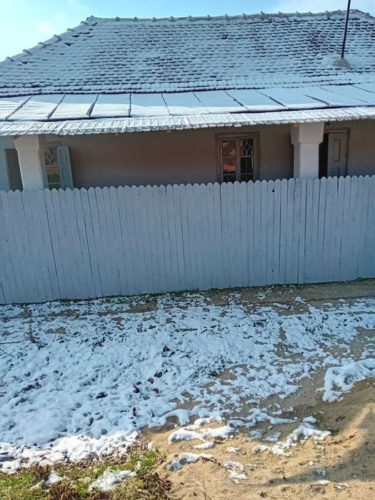 Vand casa+terenuri agricole in satul Traian-oras Vanju Mare, Mehedinti