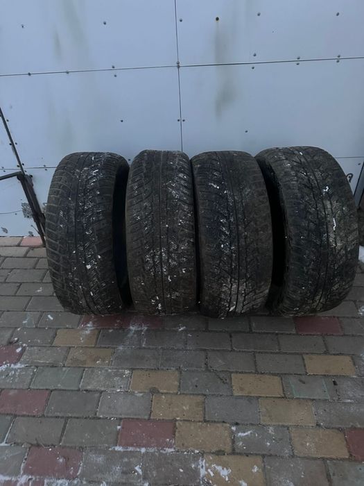 Продам зимние шины