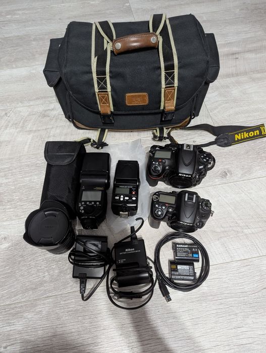 DSLR NIKON D800, D7000, Sigma 17-50 f2.8, Blitz-uri
