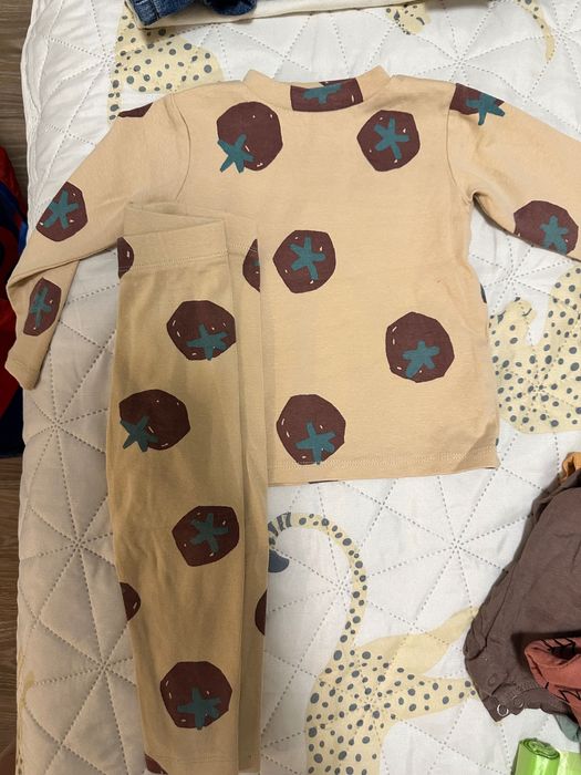 Ново:Лот зимни дрехи Zara,c&a disney, 12-18м 80-86см момче
