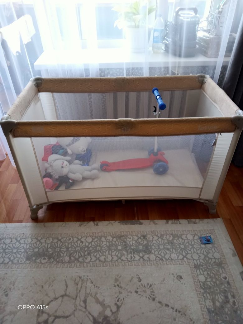 Продам манеж кровать