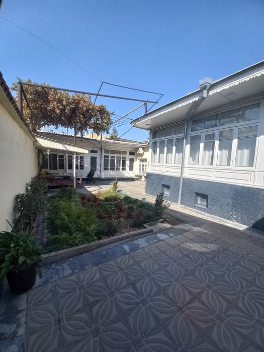 Mevazor yo'l yuzida 1-liniya 3.7-sotok Fasadi:13.5-metr Hovli sotiladi