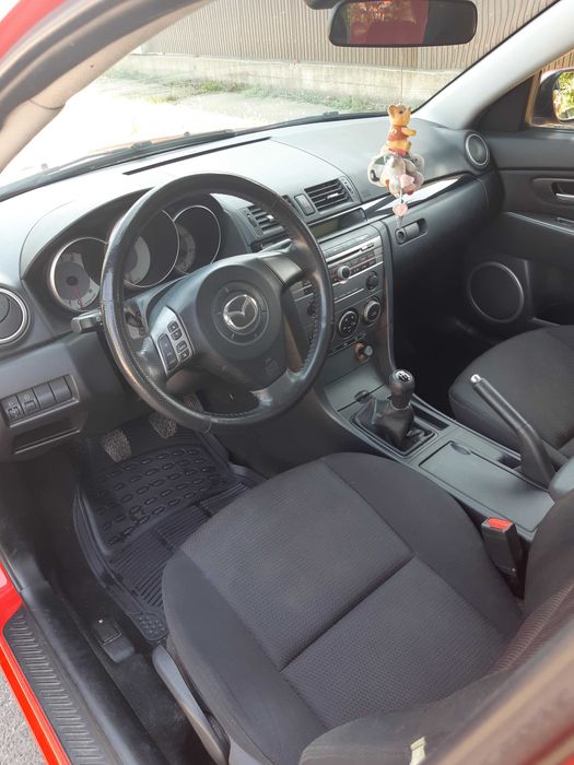 Vand Masina mazda 3 sedan
