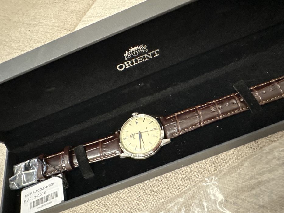 Ceas nou, in cutie, cu eticheta, Orient automatic.