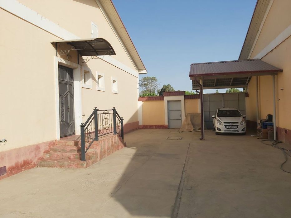 Намунали уй-жой сотилади