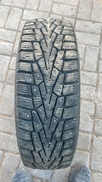 Продам резину на 15