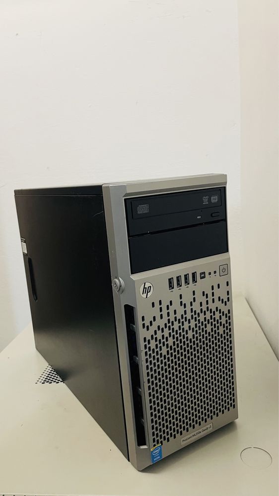 Сервер HP ProLiant ML310e gen8