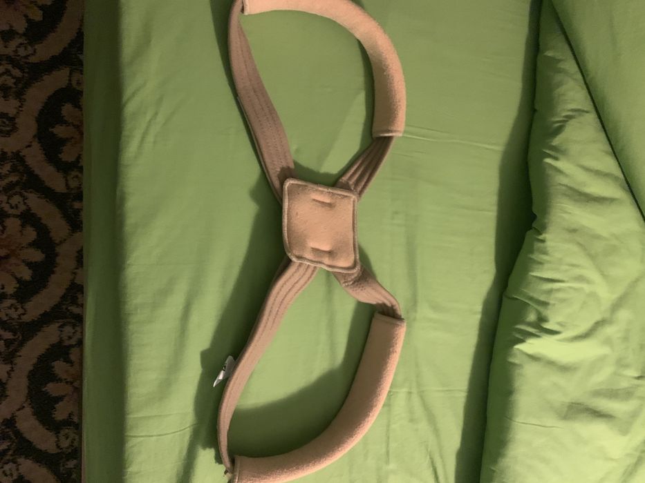 Ортопедичен колан за изправяне на раменете