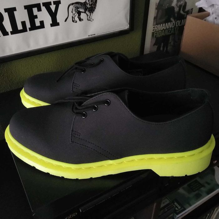 DR. MARTENS NEON AJAX 1461 черни кожени обувки, номер 41, UK 7