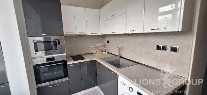 Продава се Тристаен апартамент в Варна, Чайка - 70 кв.м за 1275 €/кв.м - Снимка #2