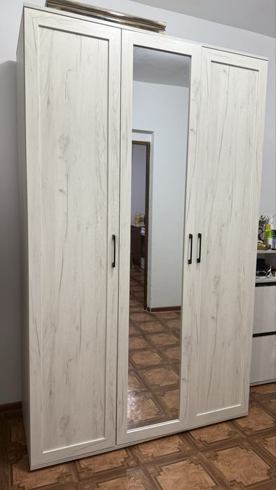 Продается шкаф 220х135