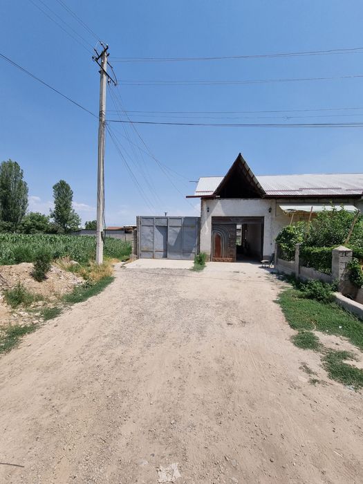 Yengi toshkenda uy sotlad