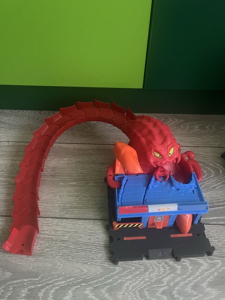 Писти Hot Wheels