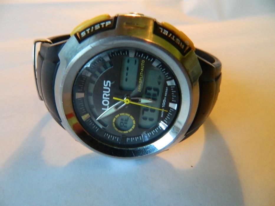 Ceas digital LORUS (by Seiko) multe functii , alarma cod L14