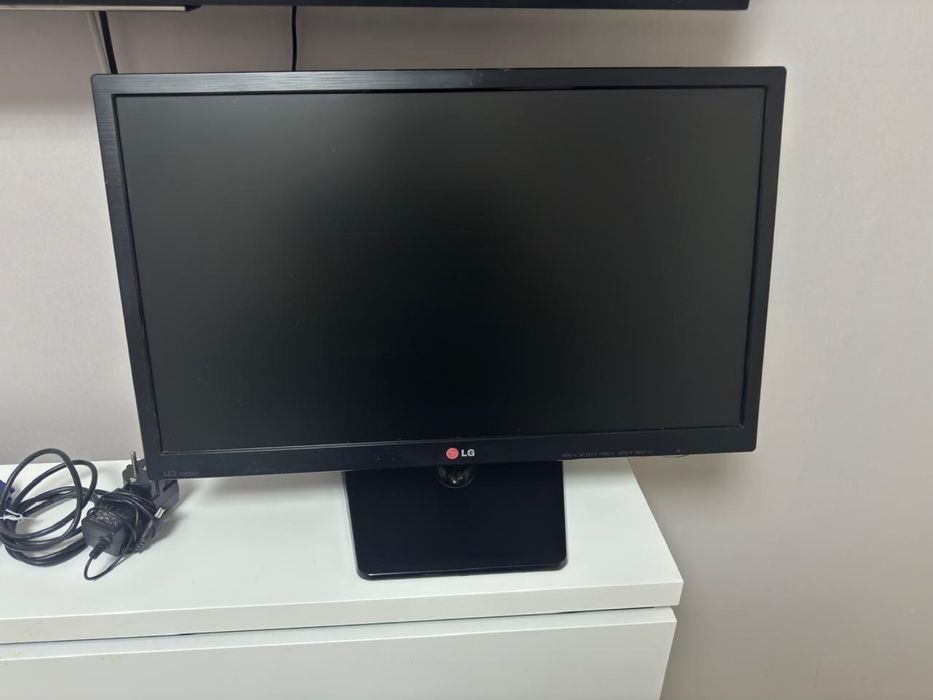Монитор 23 дюйма LG