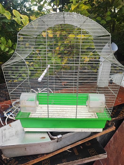Метални клетки за птици