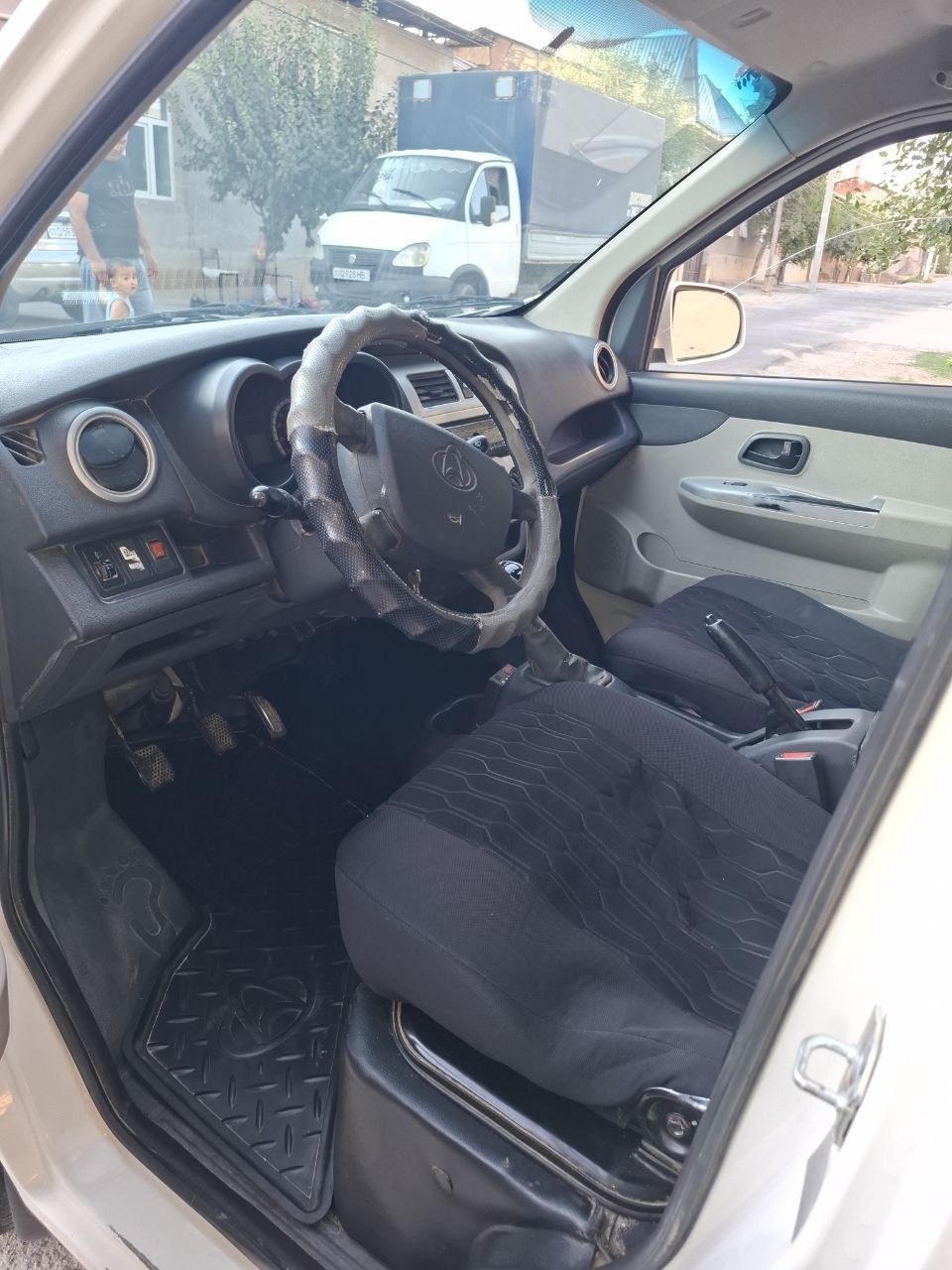 Changan sotiladi srochni