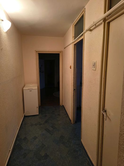Vând apartament 3 camere