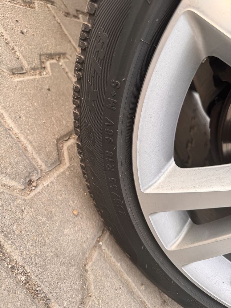 Anvelope 234/45R18 pirelli